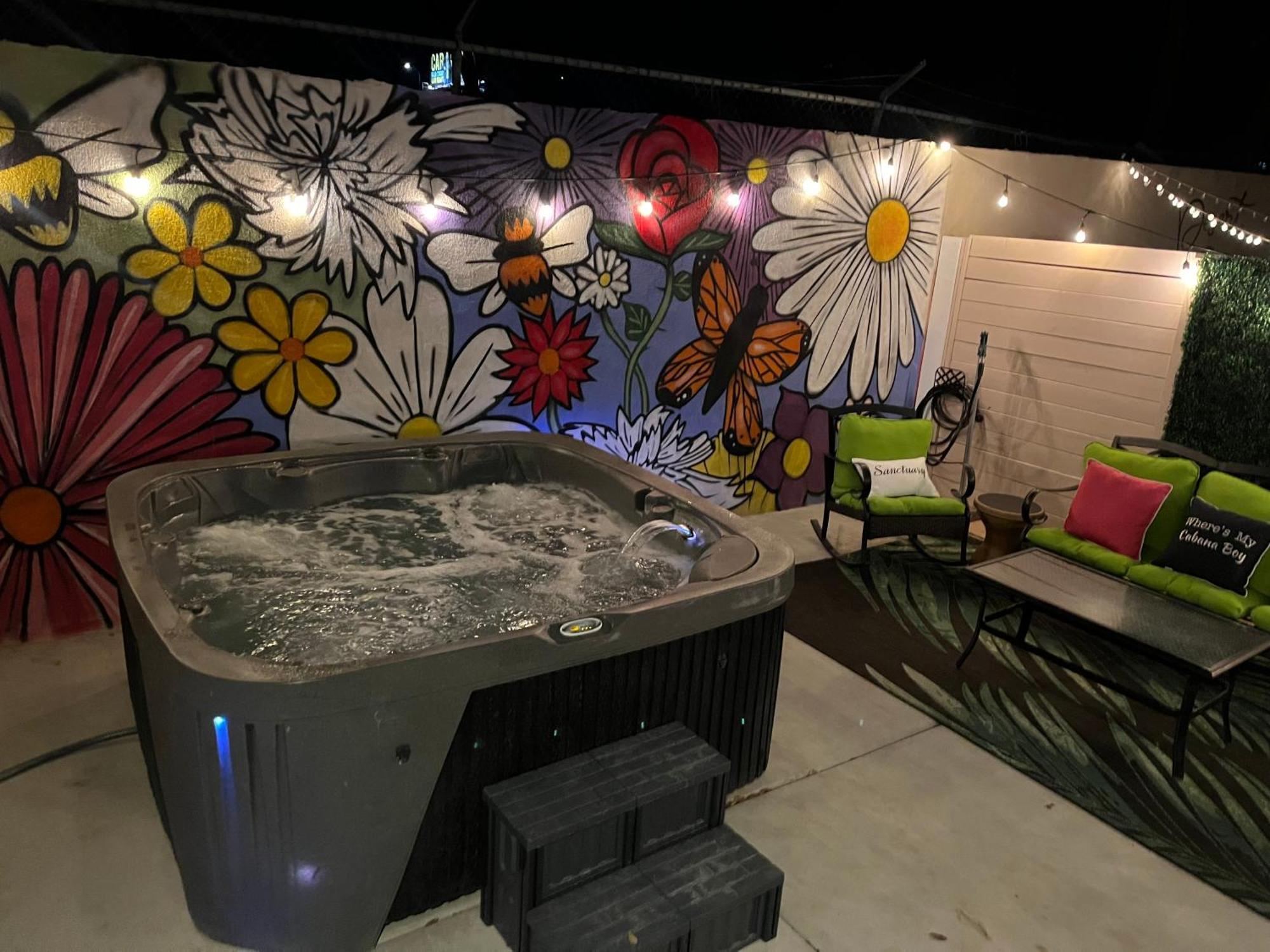 Вілла Bohemian Chic An Eclectic Escape-Hot Tub-Pet Friendly-No Pet Fees! Альбукерке Екстер'єр фото