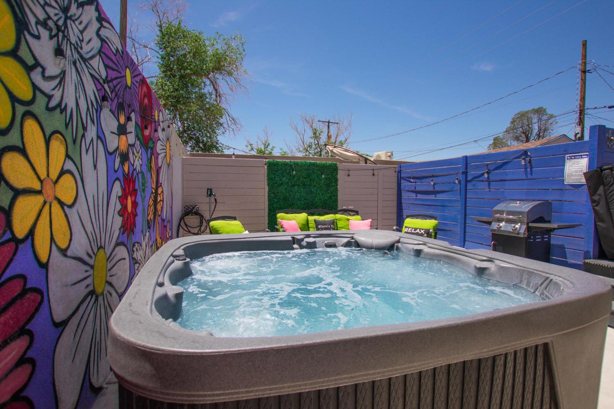 Вілла Bohemian Chic An Eclectic Escape-Hot Tub-Pet Friendly-No Pet Fees! Альбукерке Екстер'єр фото