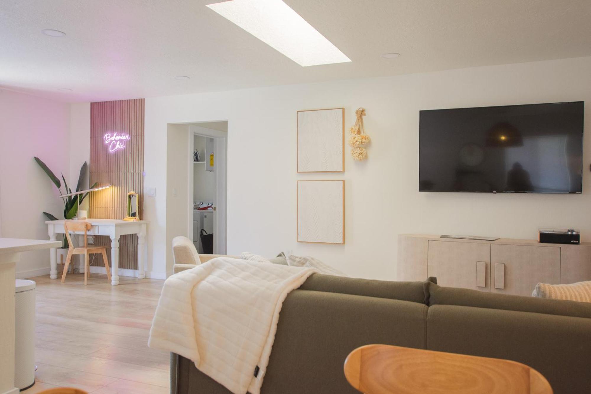 Вілла Bohemian Chic An Eclectic Escape-Hot Tub-Pet Friendly-No Pet Fees! Альбукерке Екстер'єр фото